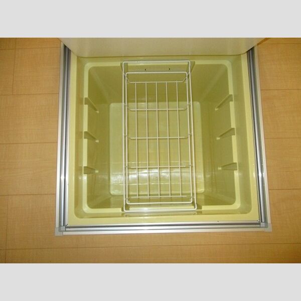 メゾンたいち 床下収納