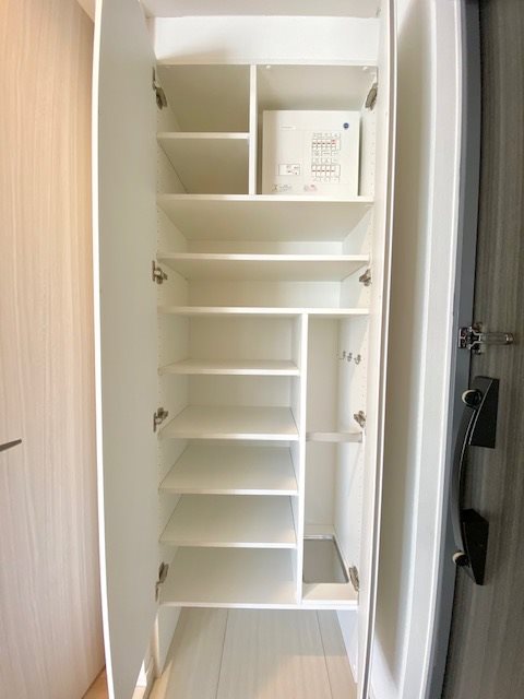 ラクラス四谷4階 収納
