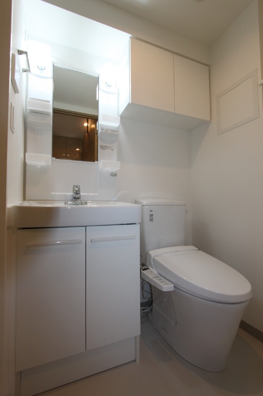 レーヴ　ドゥ　クレエ綾瀬1階 部屋その他