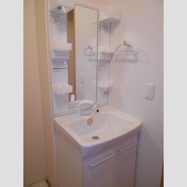 ルシェリア102号室 洗髪洗面化粧台