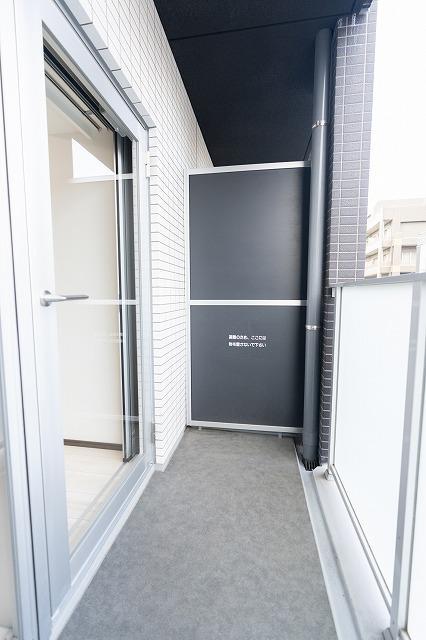 ジェノヴィア阪東橋スカイガーデン バルコニー