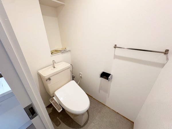 ハイム下鶴間401号室 トイレ