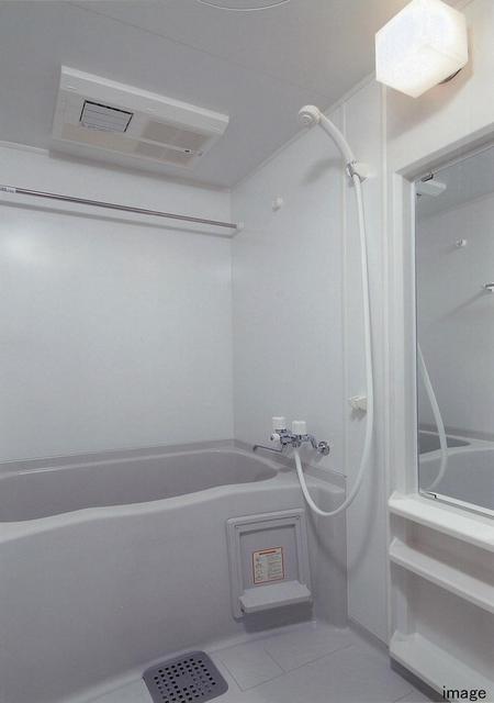 グランド・ガーラ新宿 浴室乾燥機付きバス