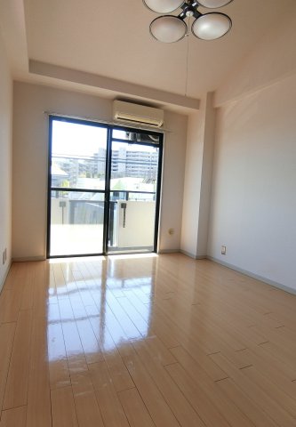 クレセントハイツ リビング