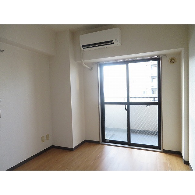 ソレイユ駒沢0601号室 リビング