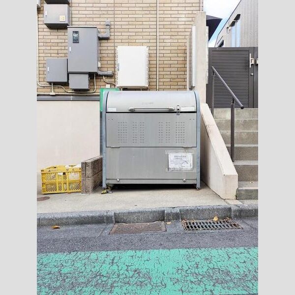 プリヴェール成城 ごみ置き場