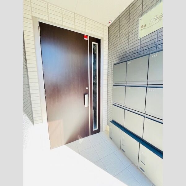 BrightsⅠ203号室 エントランス