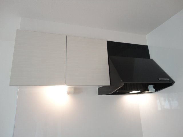 ｆｅｌｉｃｅ（フェリーチェ）202号室 吊戸棚・レンジフード