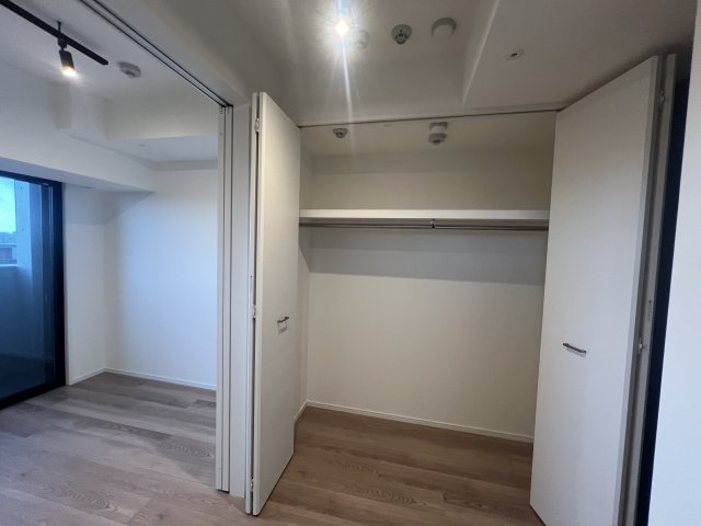 SYFORME SHINKOYASU703号室 ※同タイプ参考写真です（カラータイプが異なる場合がございます）