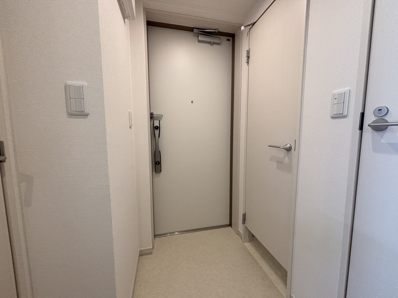 リブリ・曳舟2階 玄関