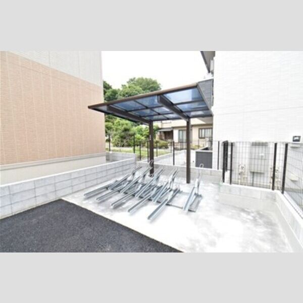 アルモニー戸室 駐輪場