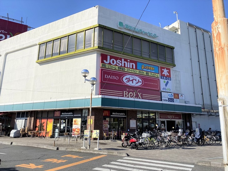 レオパレスＳＥＲＥＮＡⅢ ベルクスまで400メートル