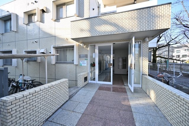 リシェル氷川台4階 エントランス