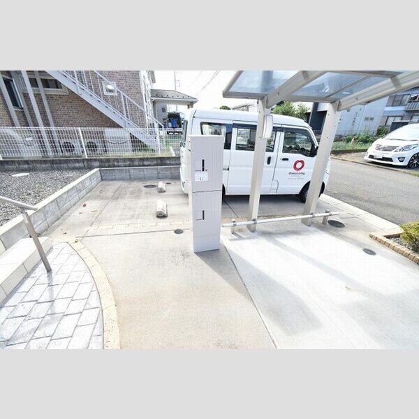 ロイヤルテラス萩原 周辺