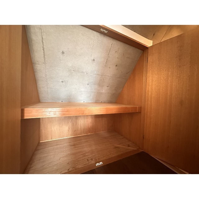 五本木アパートメンツ 玄関収納