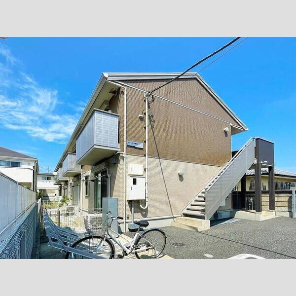 メゾーネ三郷中央の外観画像