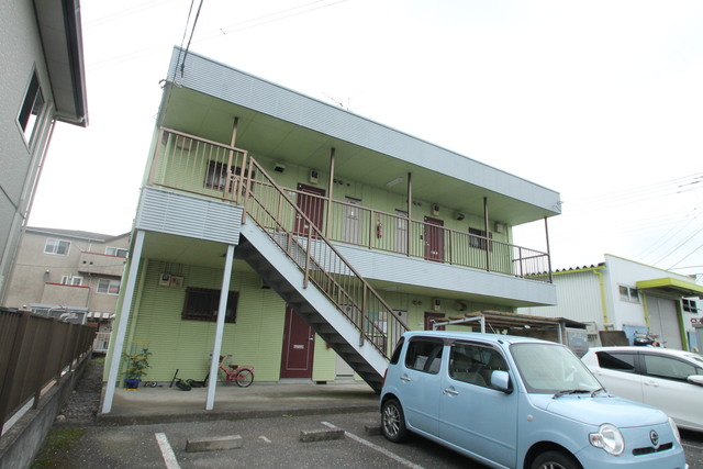 ルーチェ　三ッ藤1階 外観！