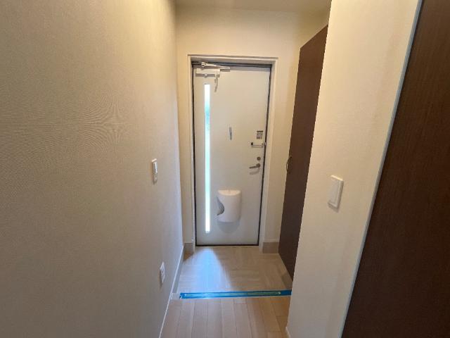 ラ・ベル・オロール103号室 玄関