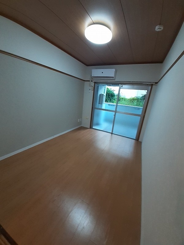 エスカイア千歳船橋 内観