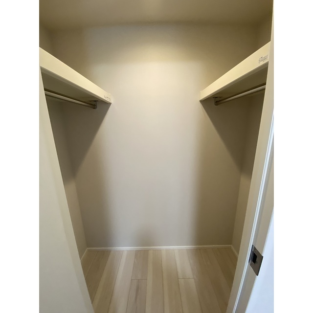 Ｌａ　Ｐｅｒｌａ　ＪｉｙｕｇａｏｋａⅡ003号室 洋室4帖WIC　2026年1月撮影