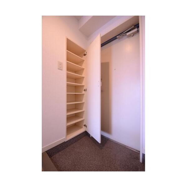 フォンターナ相模大野101号室 玄関