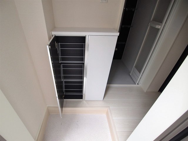 G・Aヒルズ鶴見小野103号室 収納