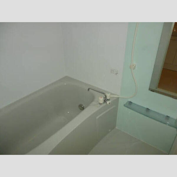 ハイツ飯泉　B棟201号室 B棟201浴室