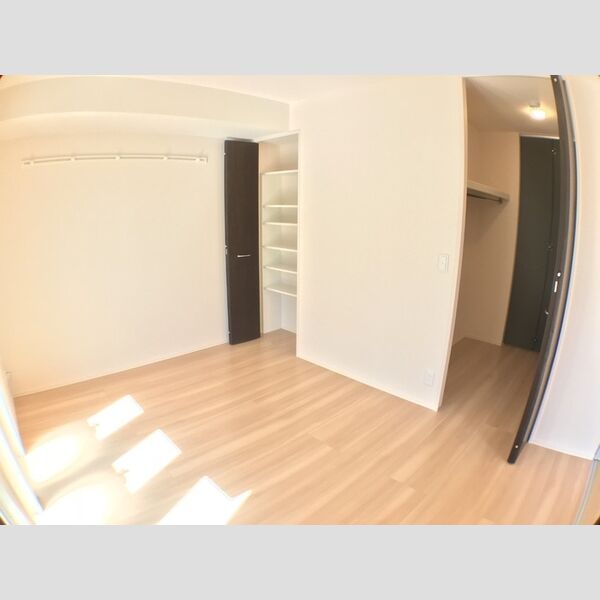 ラムリテン105号室 洋室