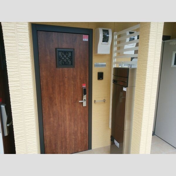 フェリシアⅢ 玄関