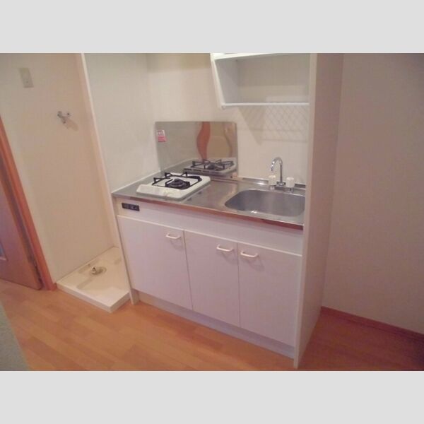 クレスト東金町601号室 キッチン2帖