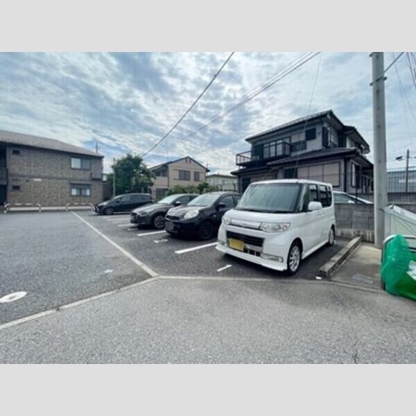 ピュア　調 駐車場