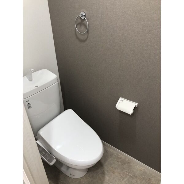 Ambition七里203号室 トイレ