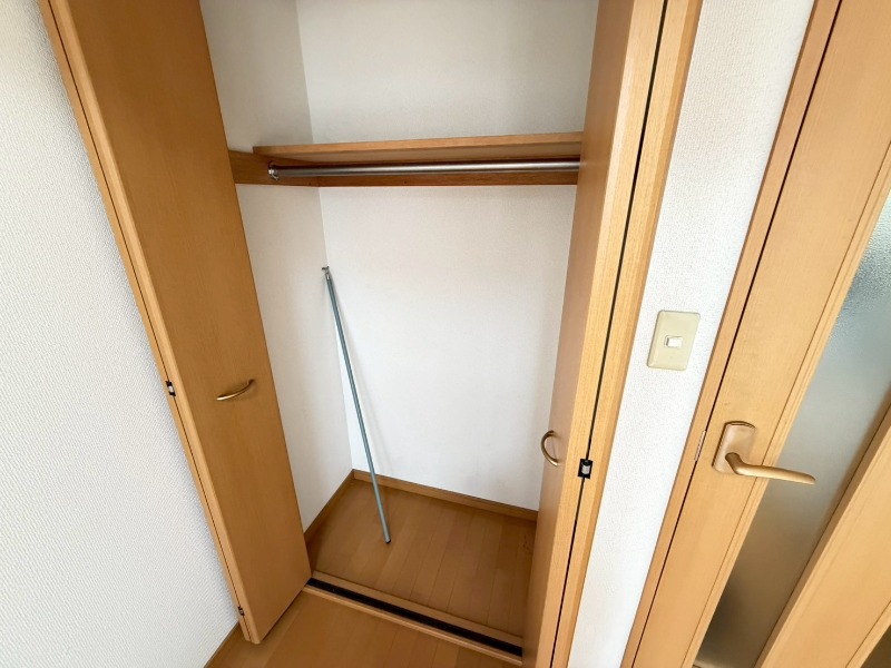 シャトルⅡ2階 別部屋の写真