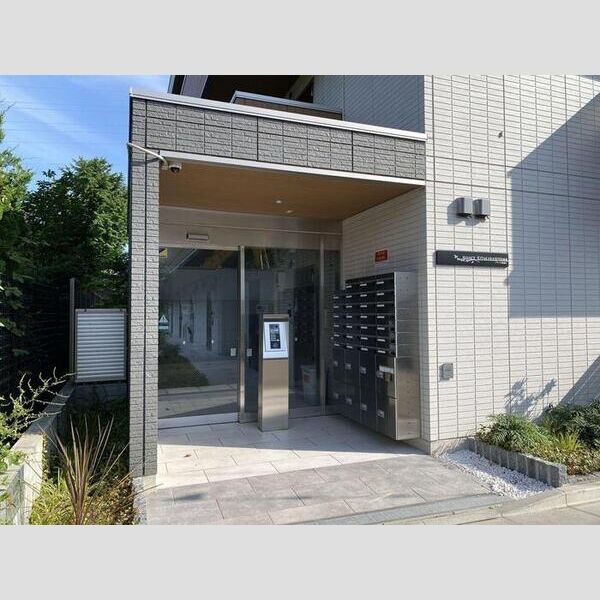 アヴァンス北烏山 エントランス