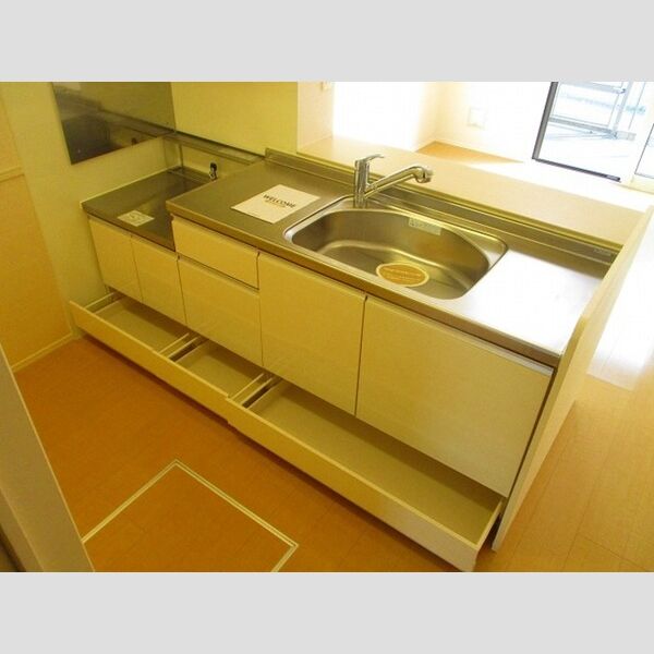 ヴェルデ コリーナ　壱番館103号室 キッチン