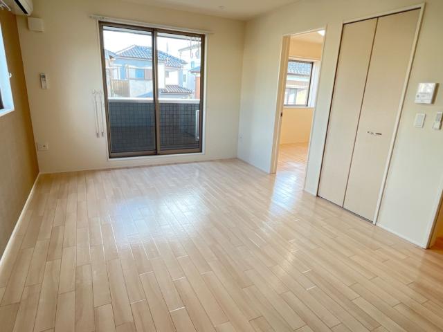 レジデンス202号室 リビング