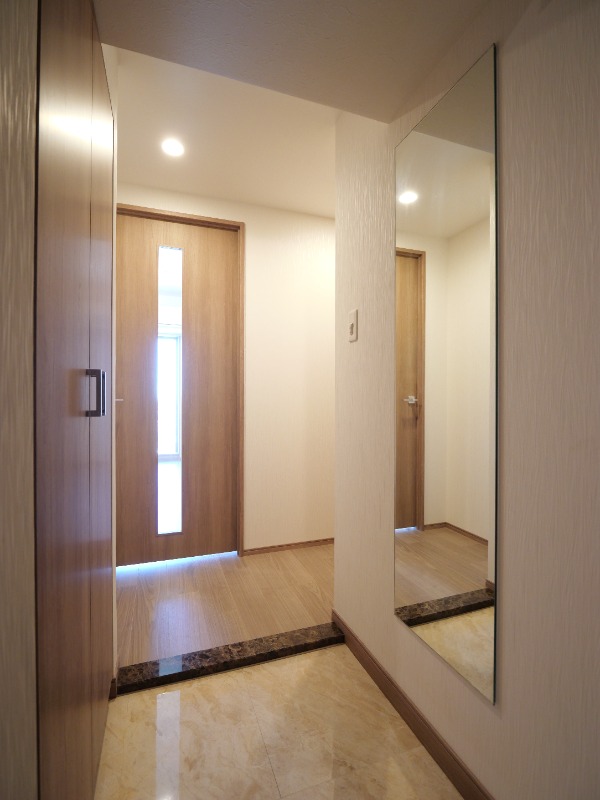 プレジオ西新井5階 玄関