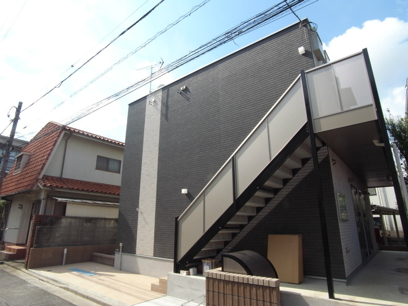 En houseの外観画像