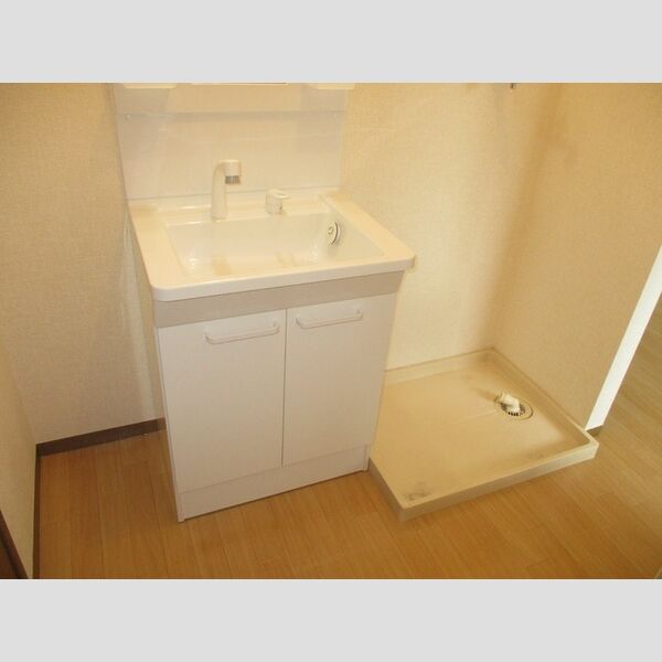 カサ・ド・マール　D105号室 洗髪洗面化粧台、室内洗濯機置場