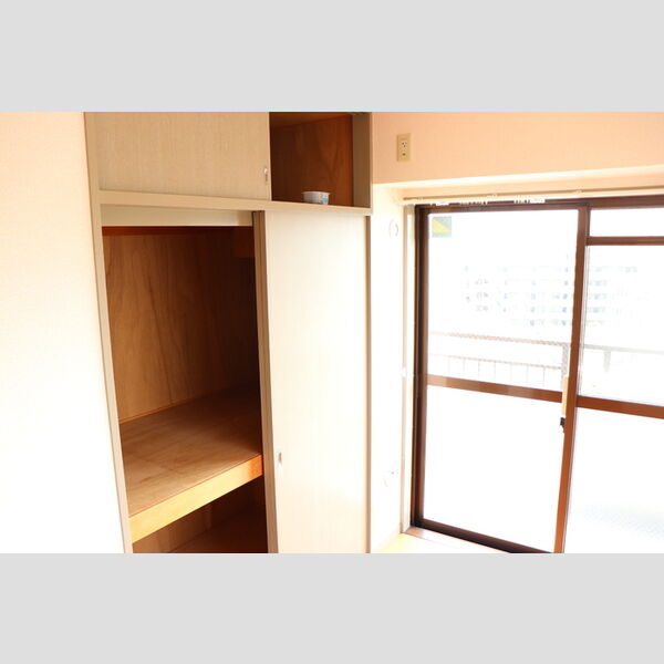 スタークレスト0706号室 物入