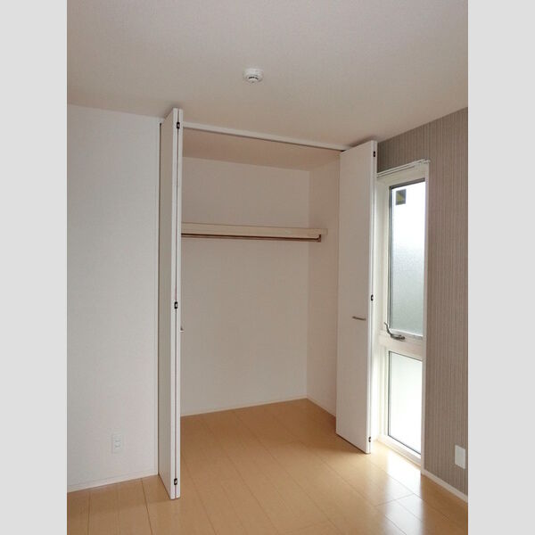 ドルチェヴィータ201号室 クロゼット