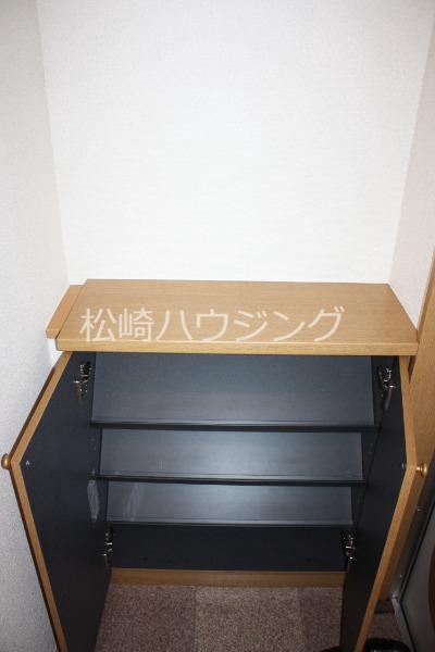 グリーンコーポ6番館 玄関