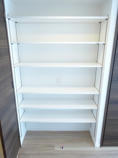 リヴシティ横濱関内弐番館507号室 玄関