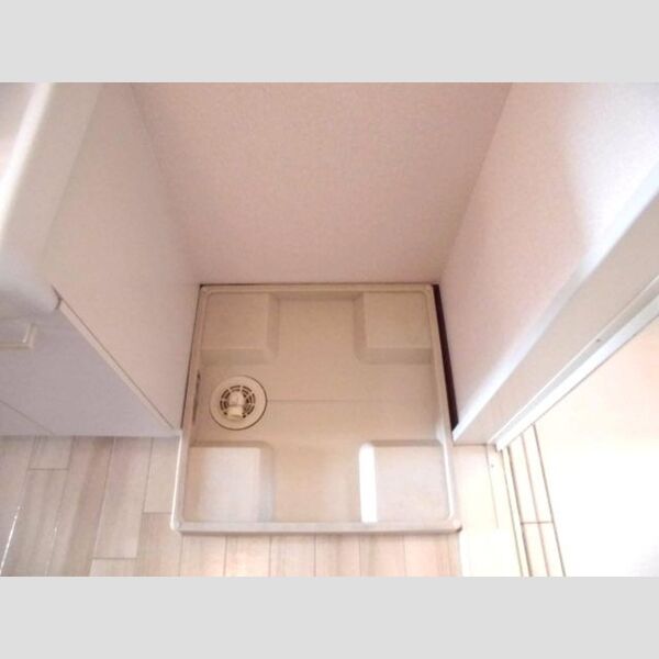 メイスクエア　B 室内洗濯機置き場