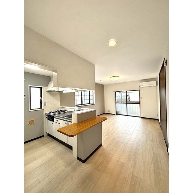 メゾン　カープ201号室 ゆったりとしたお部屋です。※写真は別部屋です