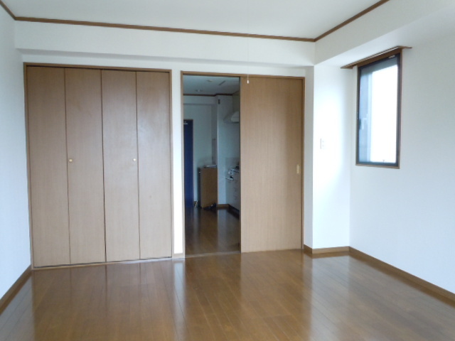 ケイ・コーナービル リビング