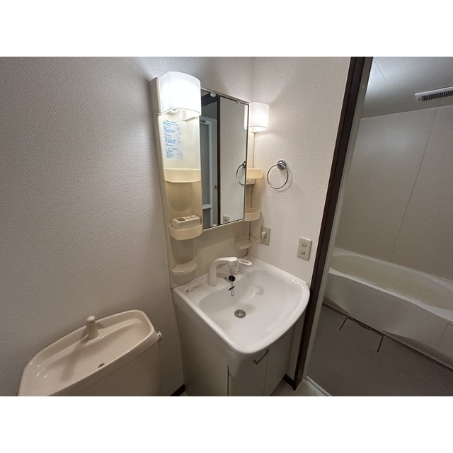 アンジュエールB202号室 内観