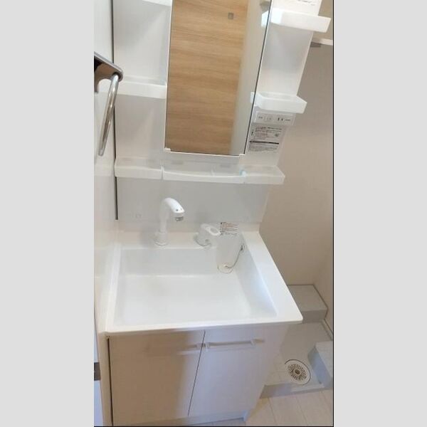 ラリュール江戸川Ⅰ302号室 洗髪洗面化粧台