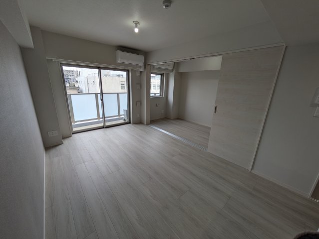 ジェノヴィア六町0209号室 リビング