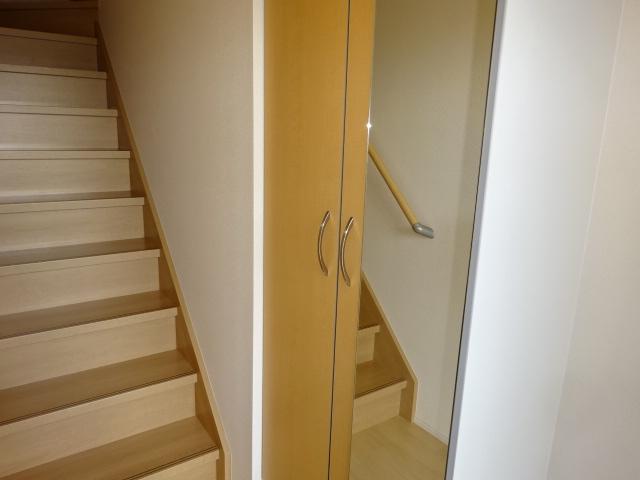 セレーノコトー203号室 下駄箱